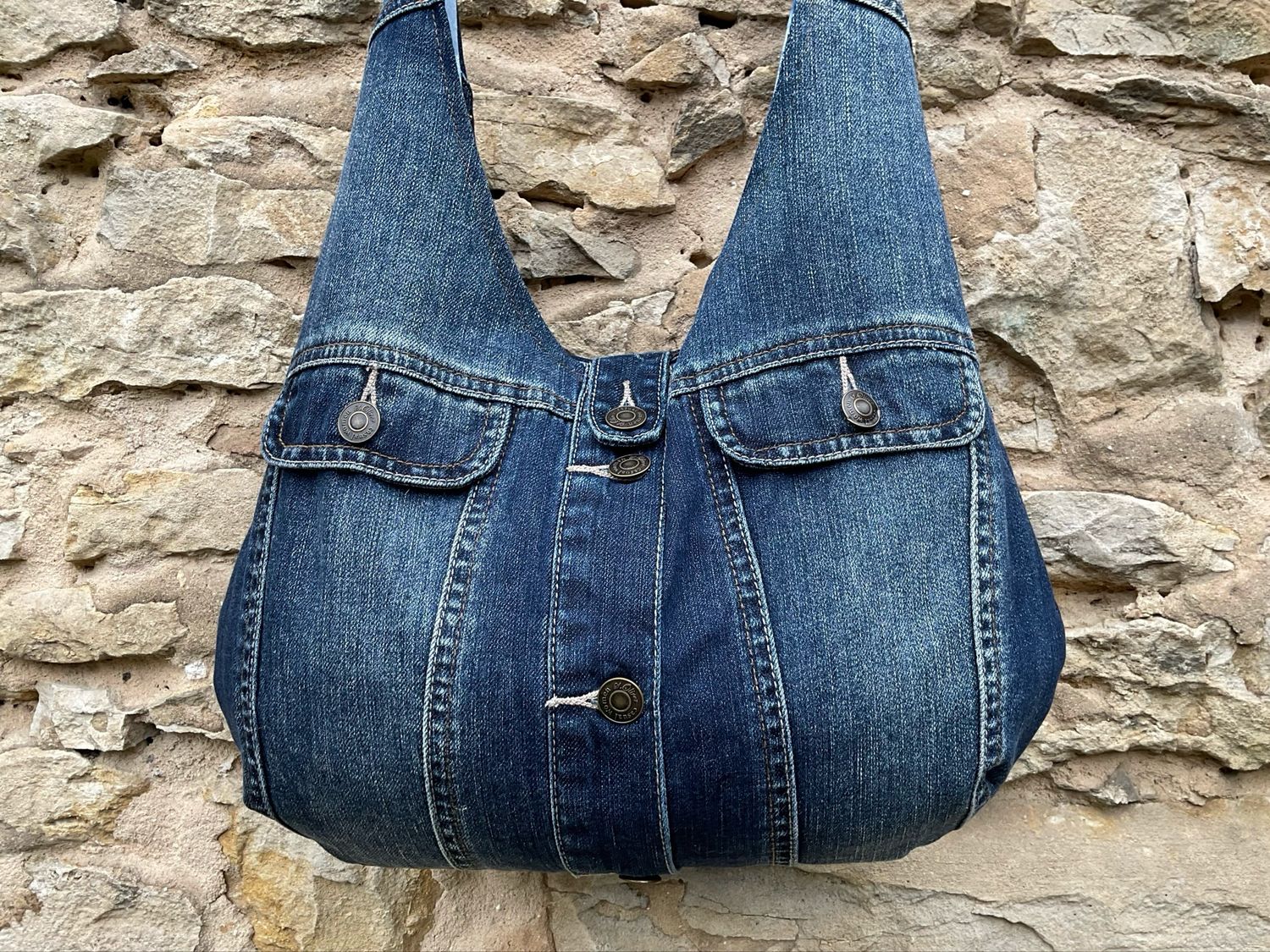 Hobo Bag aus Jeansjacke Schultertasche