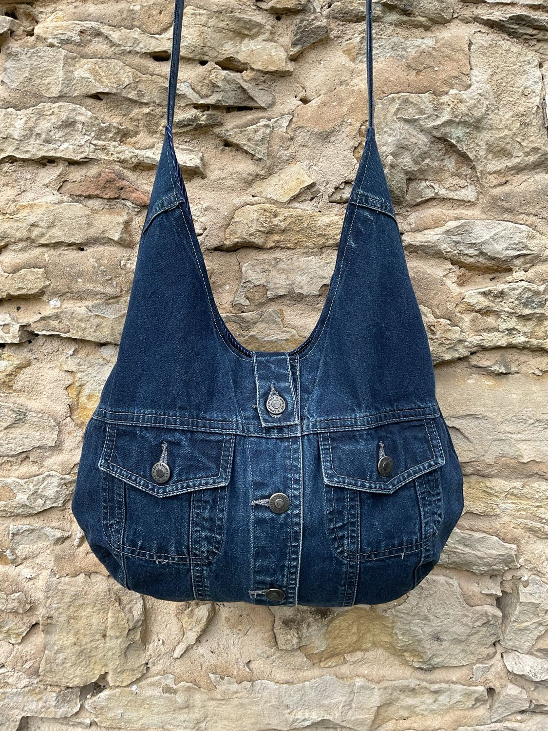 Hobo Bag aus Jeansjacke