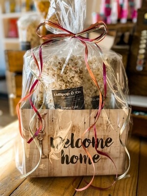 Key Welcome Home Gift Box w/3 Bags Popcorn