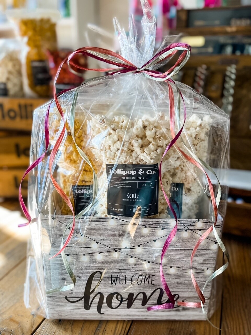 Welcome Home Gift Box w/3 Bags Popcorn