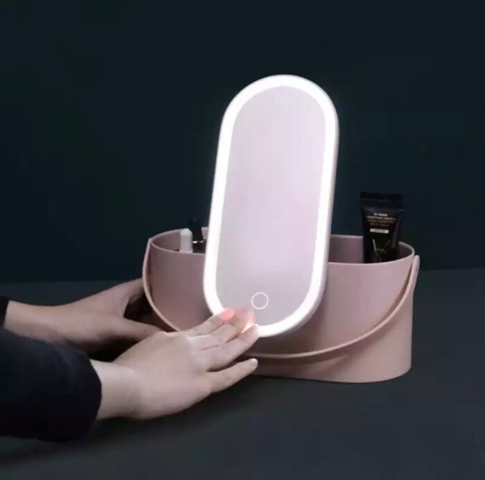 TRAVEL PORTABLE MAKEUP ORGANIZER BOX WITH LIGHT AND MIRROR