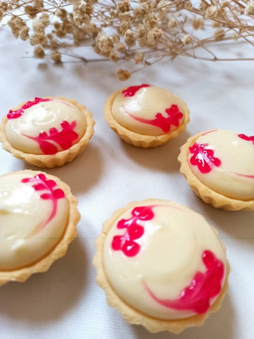 STRAWBERRY CHEESE TART