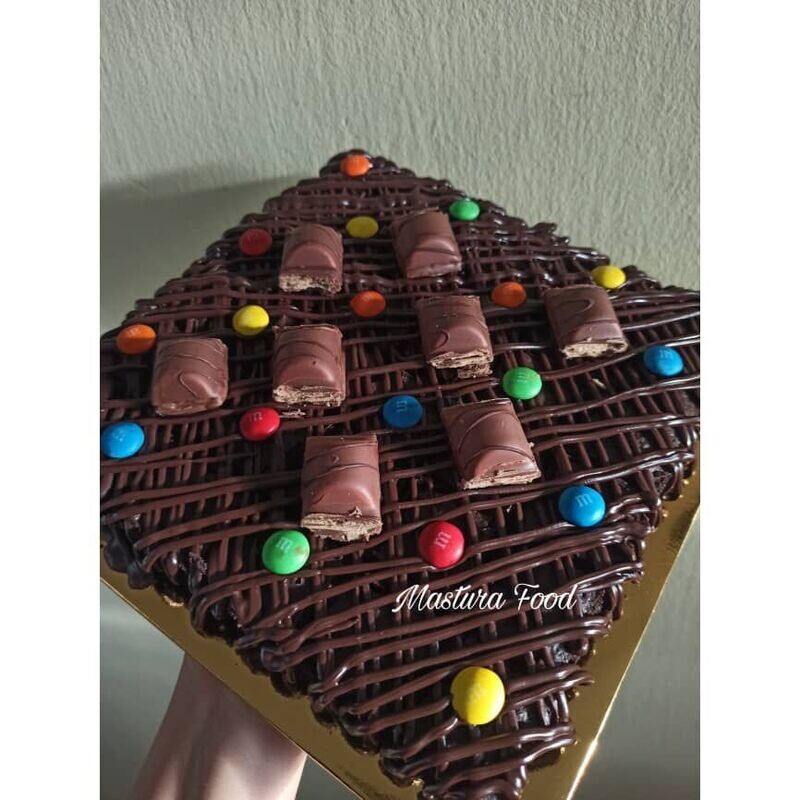 BUENO WITH M&amp;N BROWNIES