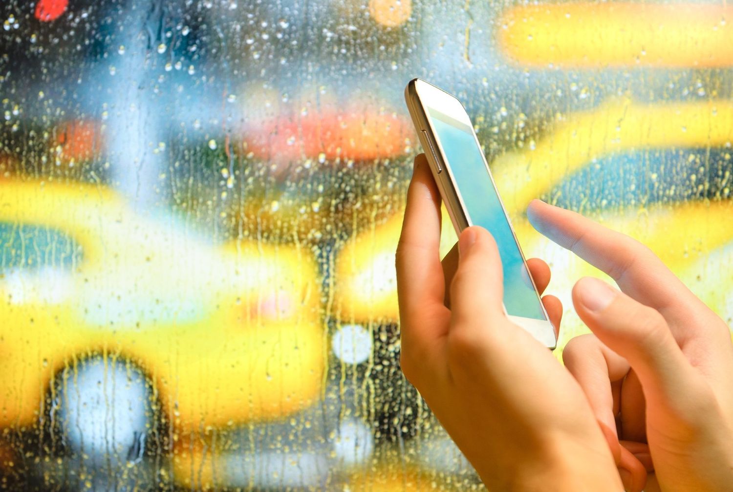 Voyance  par SMS  " Deux questions, réponse par interprétations. "Tirage d'oracles et tarot "