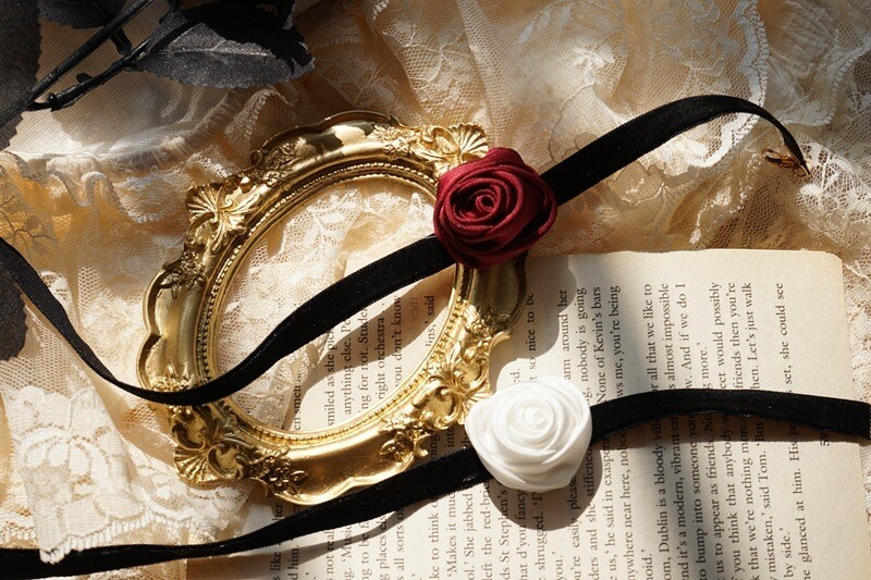 Gothic Victorian velvet Rose Chekr Necklace