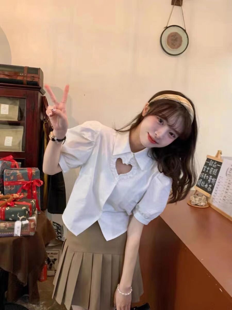 Kawaii heart Pattern Puff Sleeve Blouse