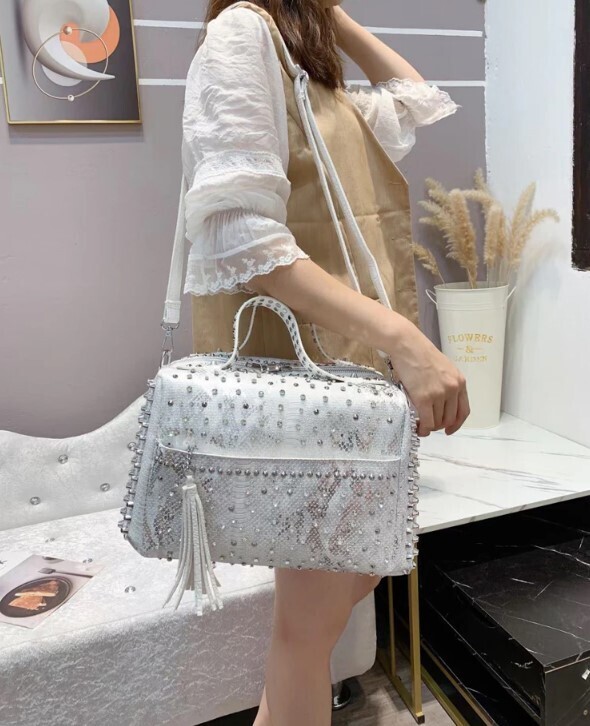 Stylish Large Capacity Rivet Women Tote Bag