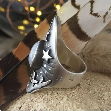 Whimsical Stars and Moon Vintage Style Ring