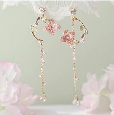 Beautiful Flower Asymmetrical Dangle Earrings