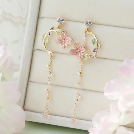 Beautiful Flower Asymmetrical Dangle Earrings