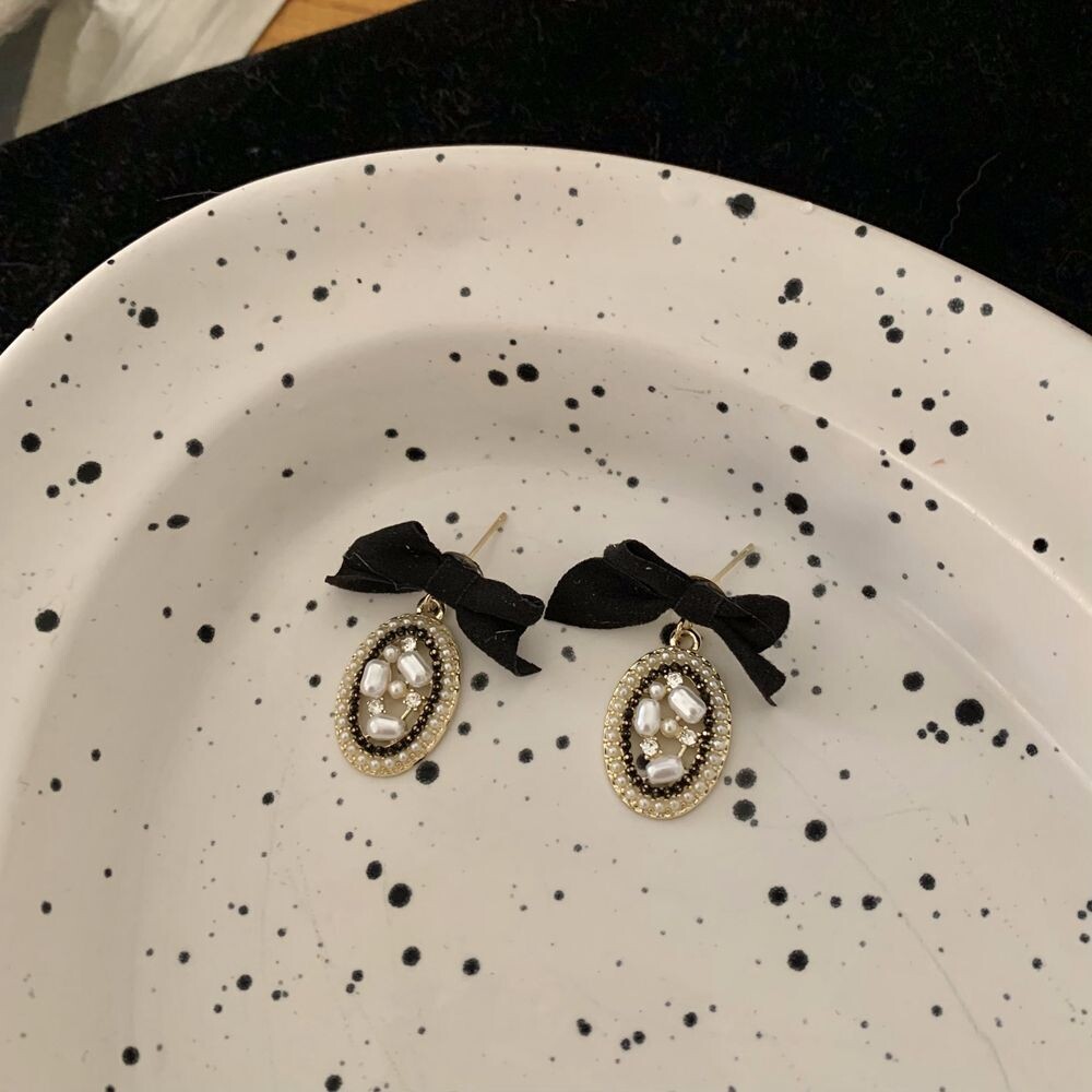 French Retro Sweet Fabric Bow Earrings