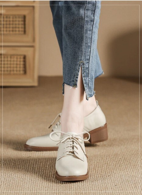 Elegant Black and Beige Medium Heel Women Oxford Shoes