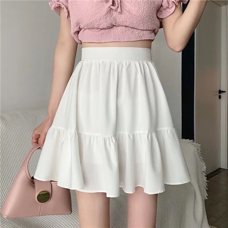 Cute Elastic Waist Pleated Skirt in Black and White