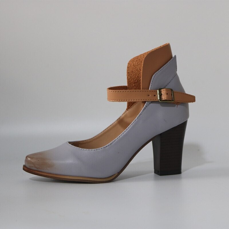 Retro Style Thick Heels Pointed Toe Shoes