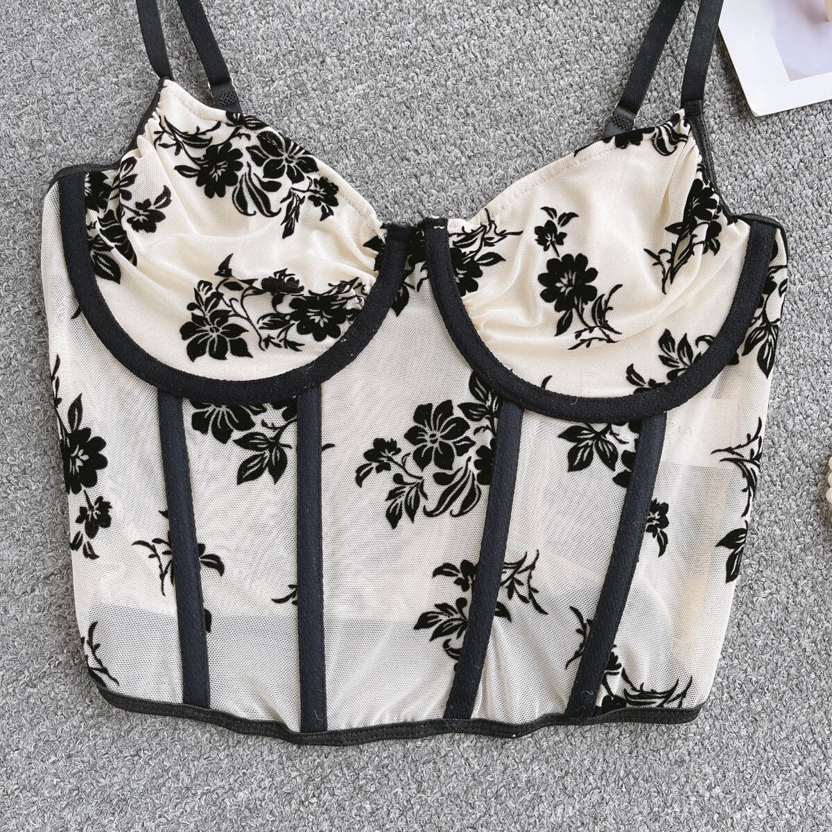 Mesh Patchwork Padded Embroidery Lace Crop Top
