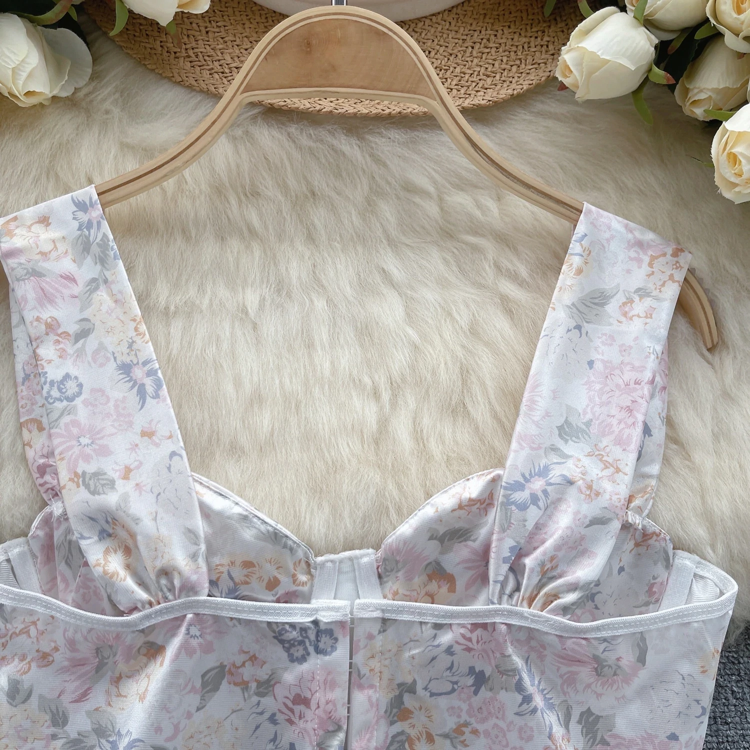 Chic Satin Printed Crop Top