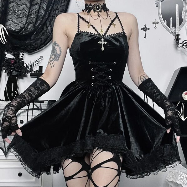 Aesthetic Punk Velvet Ruched Pleated Goth Party Dress