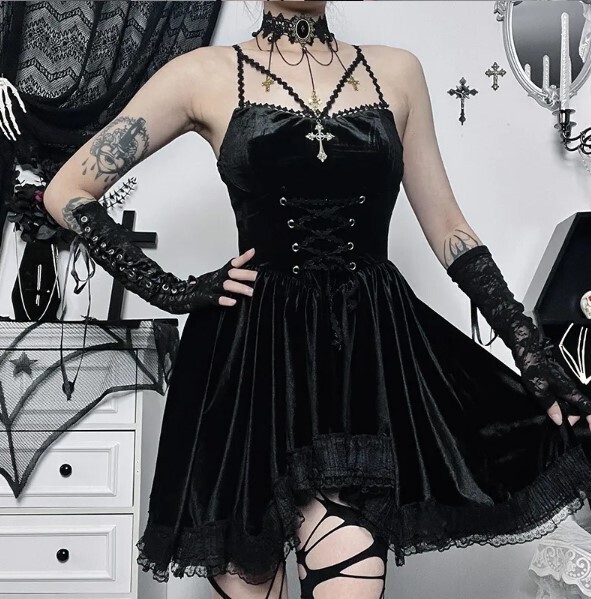 Aesthetic Punk Velvet Ruched Pleated Goth Party Dress