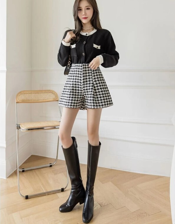 Classic Style Houndstooth Woolen Shorts