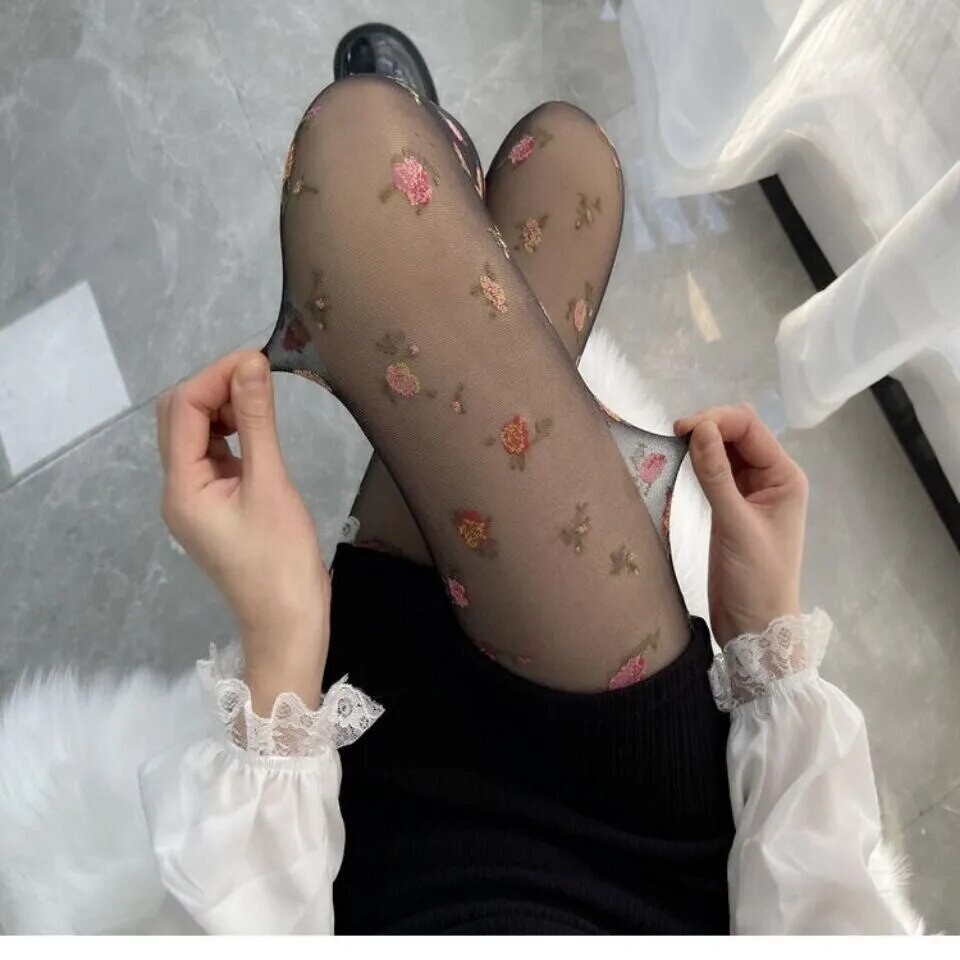 Seamless Floral Embroidery Summer Tight Stockings