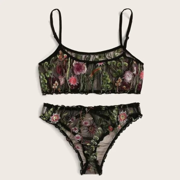 Sexy Embroidery Black Lace Lingerie Set
