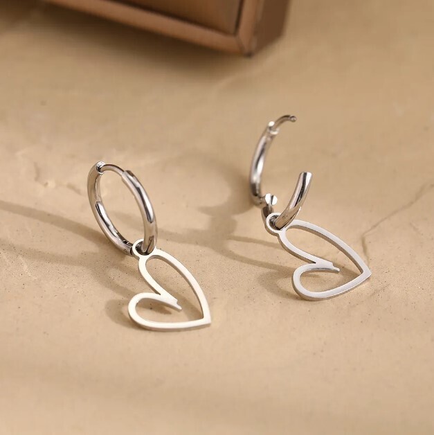 Simple and Elegant Heart Earrings in Silver and Gold