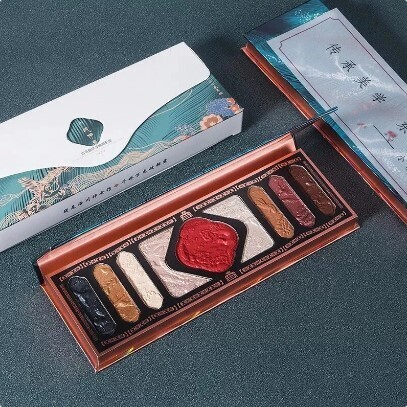 Multi-color Stunning Embossed Luxury Matte Waterproof Eyeshadow Palette