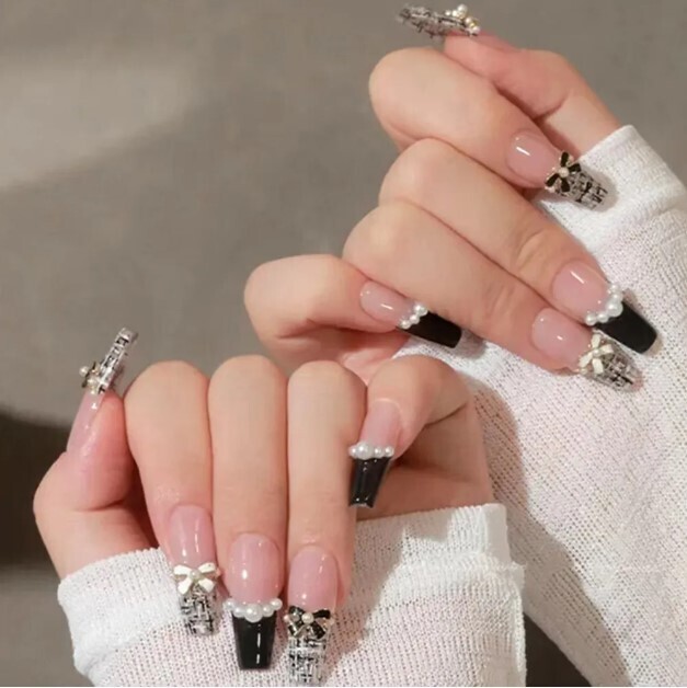 Gorgeous French False Nails with Bow and Pearl Decor