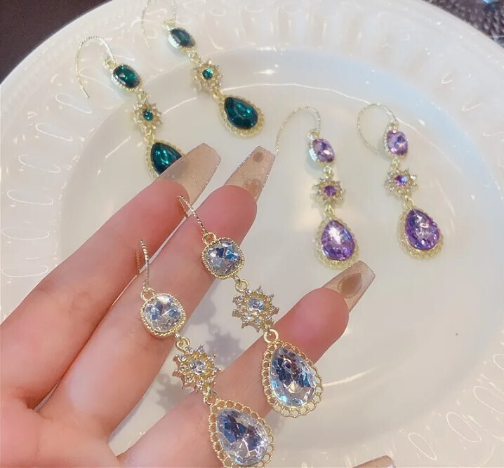 Exquisite Luxury Zircon Long Earrings