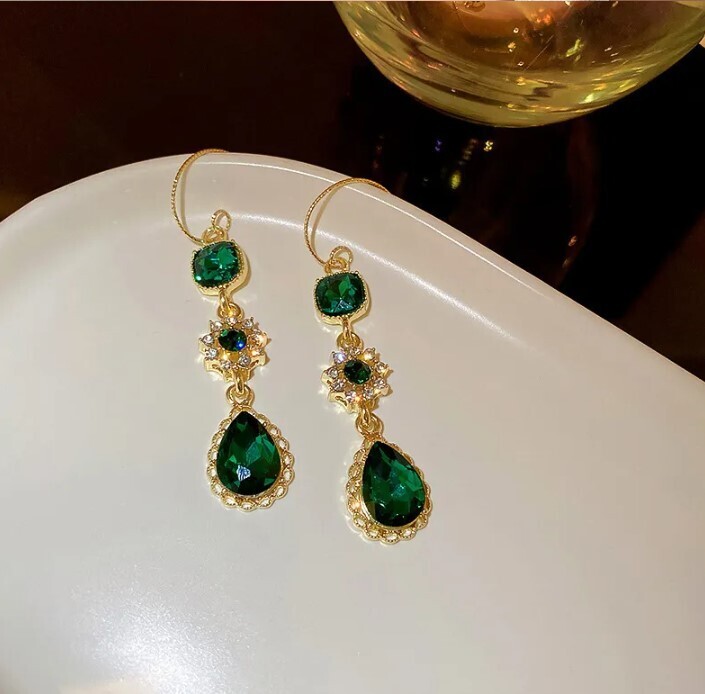 Exquisite Luxury Zircon Long Earrings