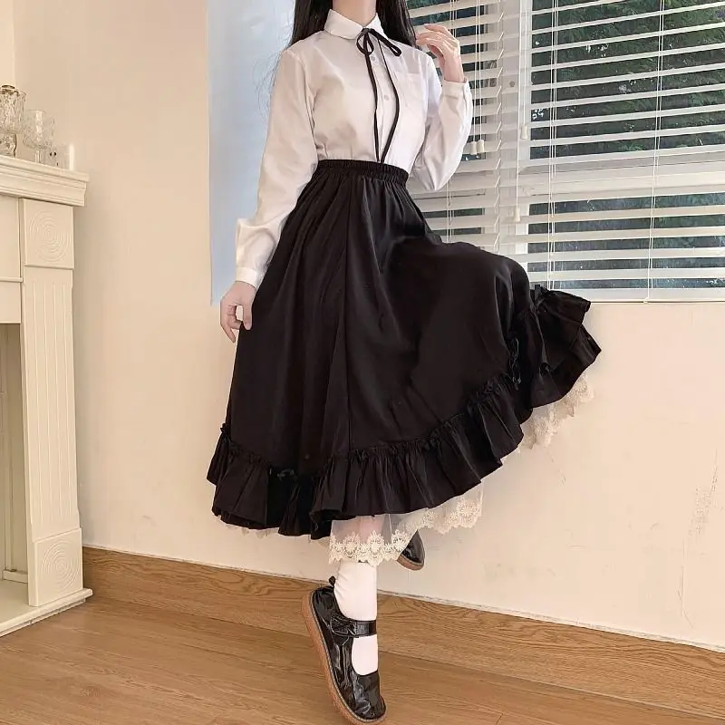 Japanese Y2K Vintage Lace Ruffled Pleated Skirt in Black and White
