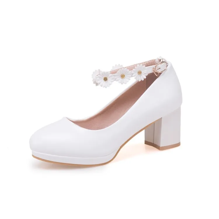 Kawaii Women&#39;s Daisy Ankle Strap Platform Pumps