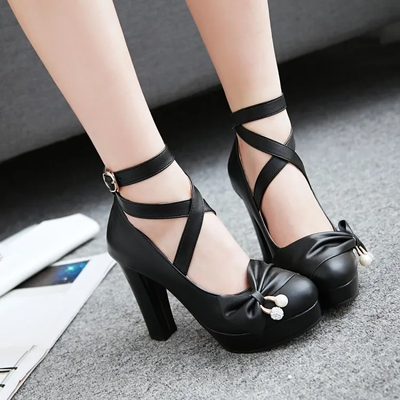 Round Toe Patent Leather High Heels Shoes with Bow