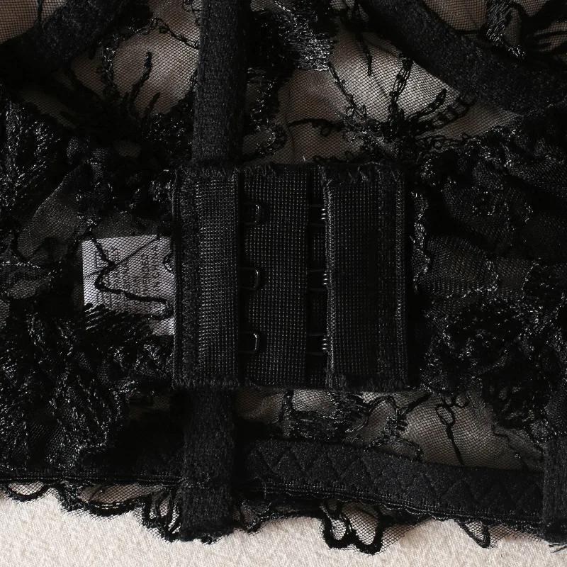 Beautiful Lace Embroidery With Underwire Lingerie Set