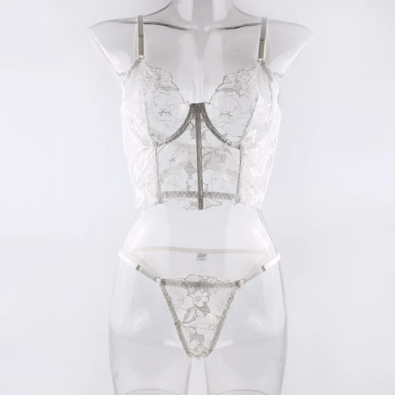 Beautiful Lace Embroidery With Underwire Lingerie Set