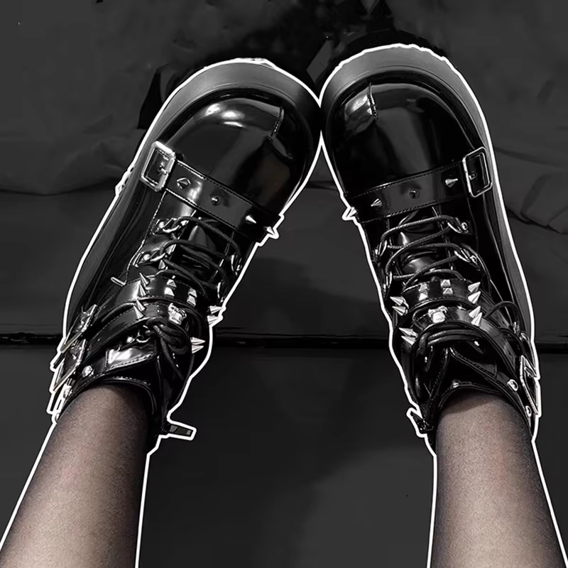 Black Rivets Decor Chunky Platform Punk Ankle Boots