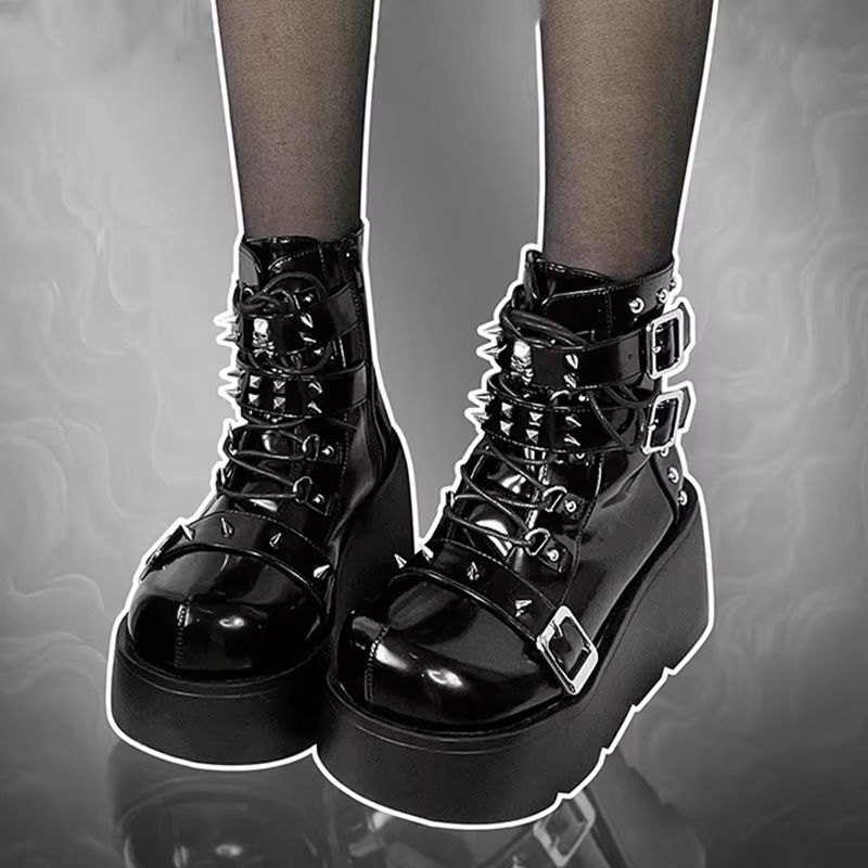 Black Rivets Decor Chunky Platform Punk Ankle Boots