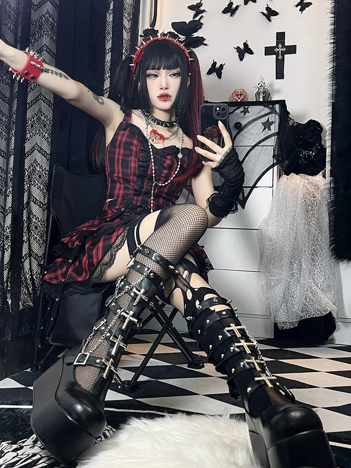 Punk Style Cross Rivets  Black and White Platform Shoes