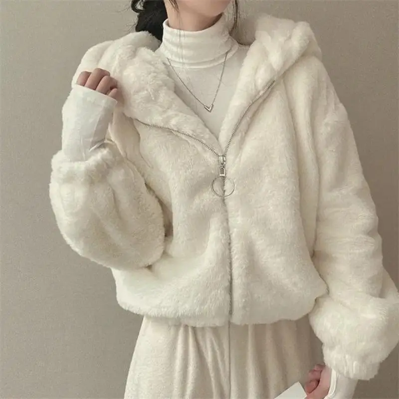 Kawaii Hooded Plush Women&#39;s Coat