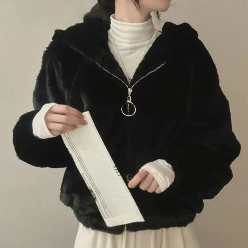 Kawaii Hooded Plush Women&#39;s Coat