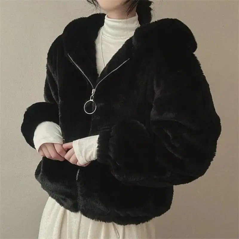 Kawaii Hooded Plush Women&#39;s Coat