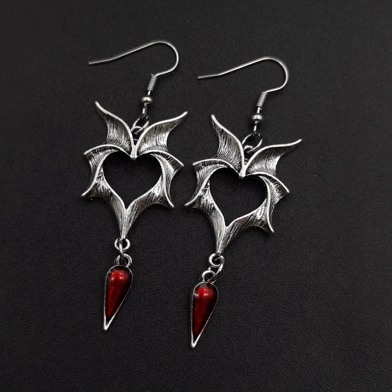 Vintage Punk Drip Oil Heart Earrings
