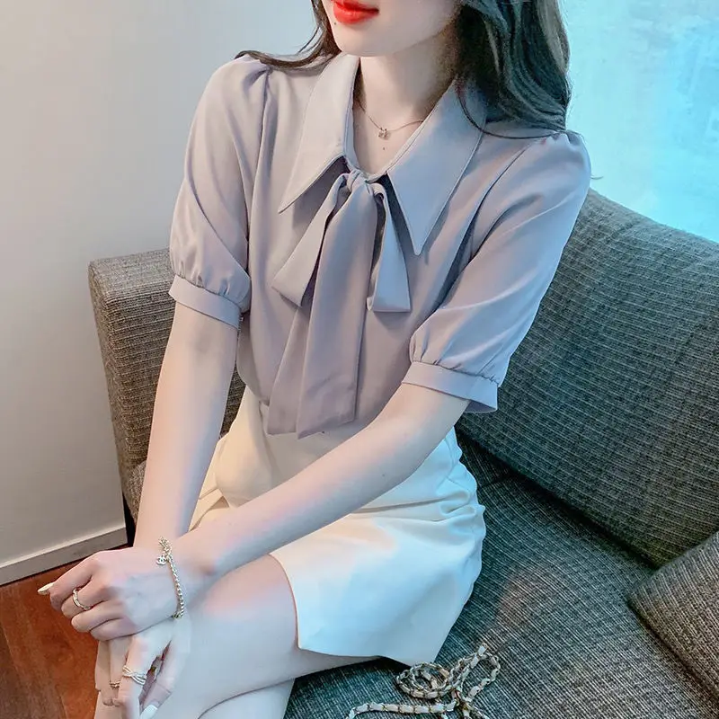 Elegant Polo Neck Short Sleeve Solid Color