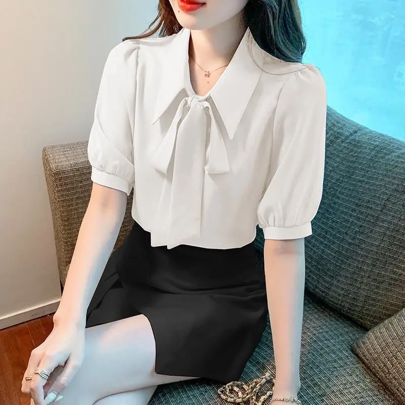 Elegant Polo Neck Short Sleeve Solid Color