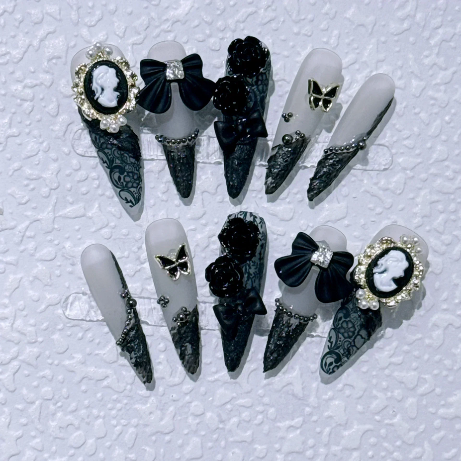 10 Pieces Gothic Kawaii Hearts and Bows Press on Nails
