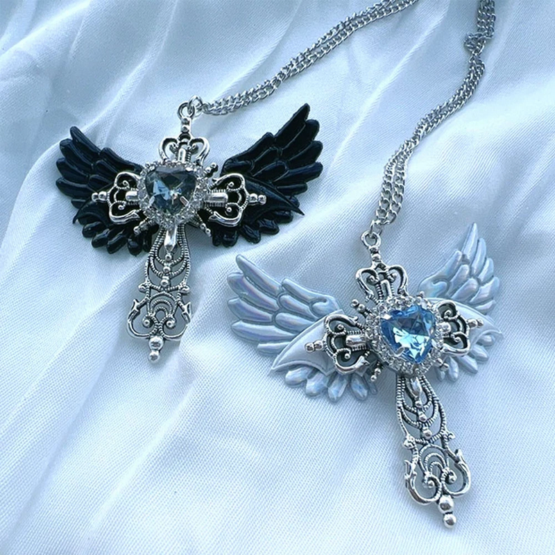 Y2K Heart Crystal Wings Necklace