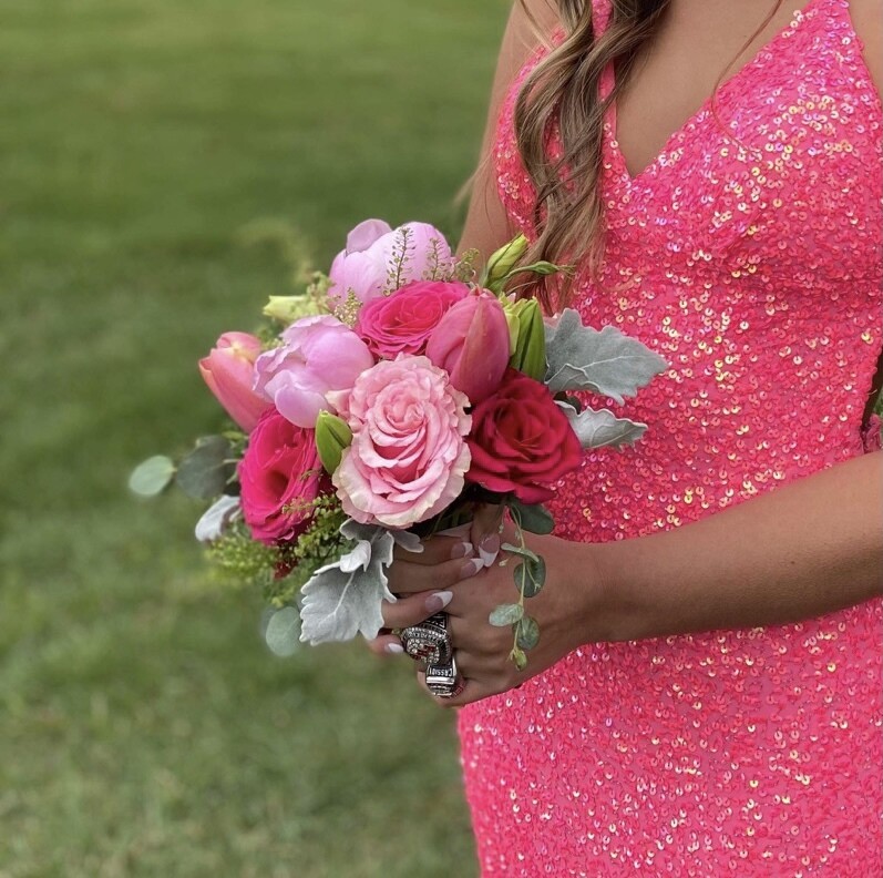Bouquet & Boutonniere Combo Bouquet & Boutonniere Combo