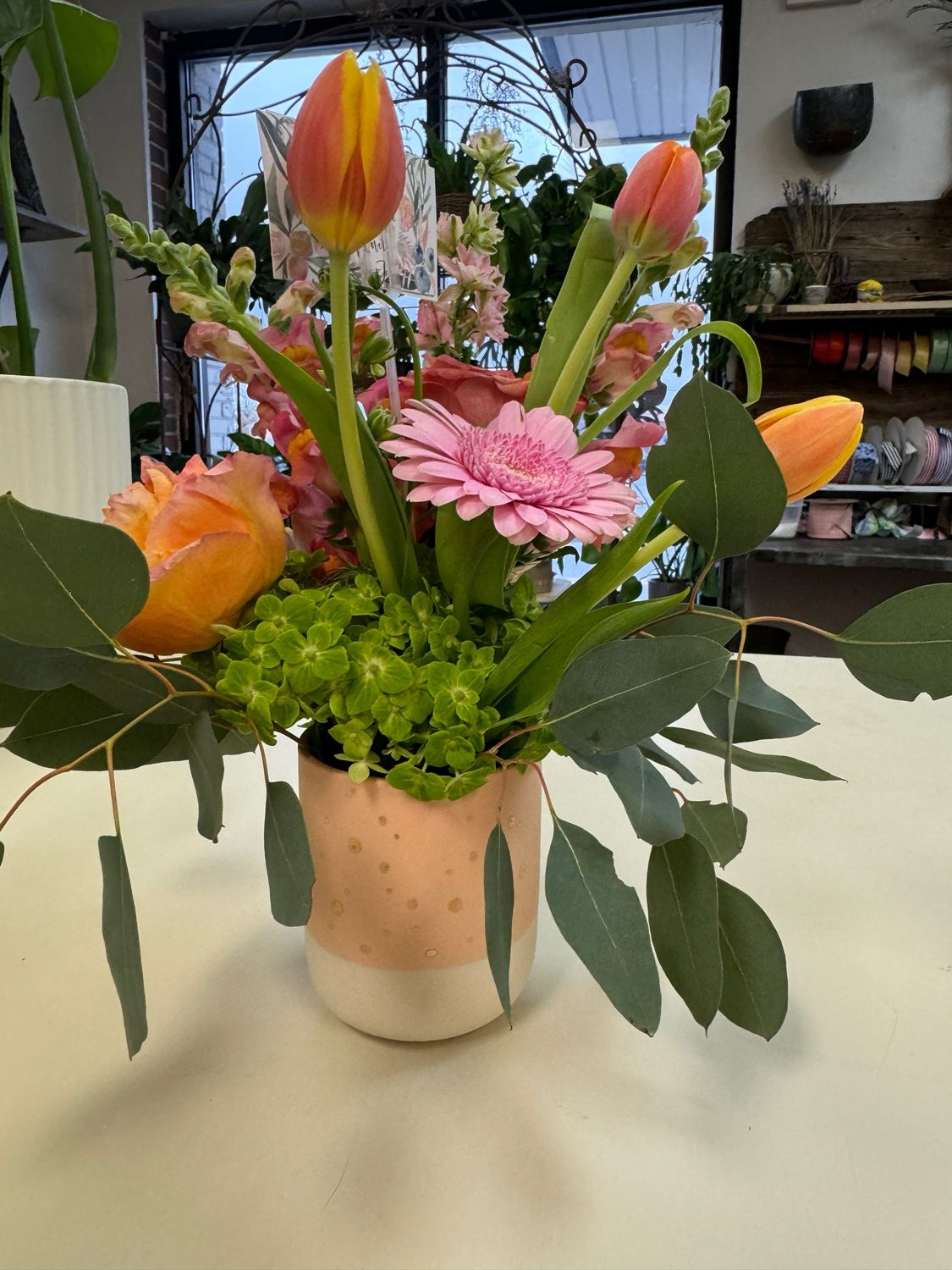 Nola Pot with Arrangment