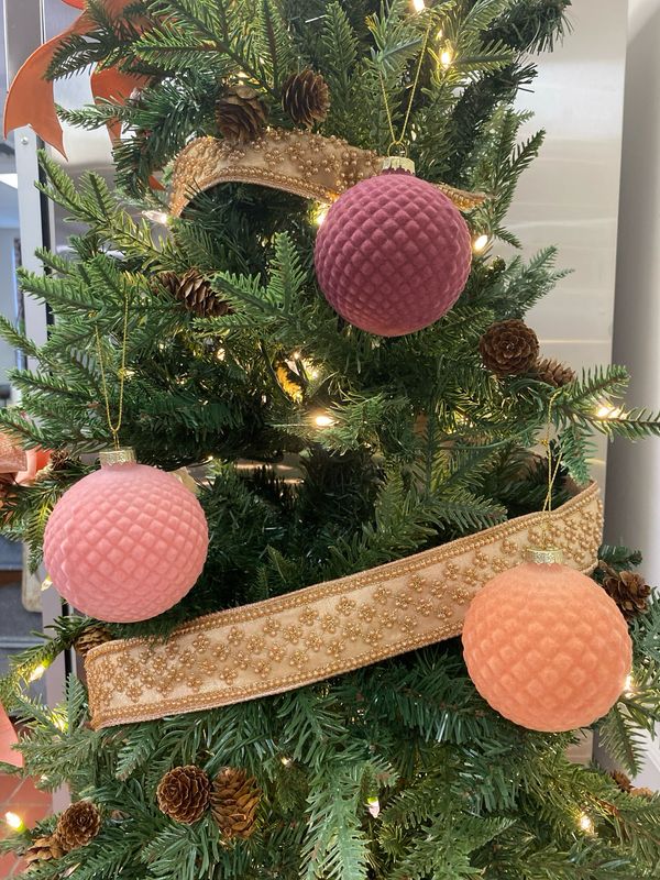 Fuzzy Diamond Patterned Ornament