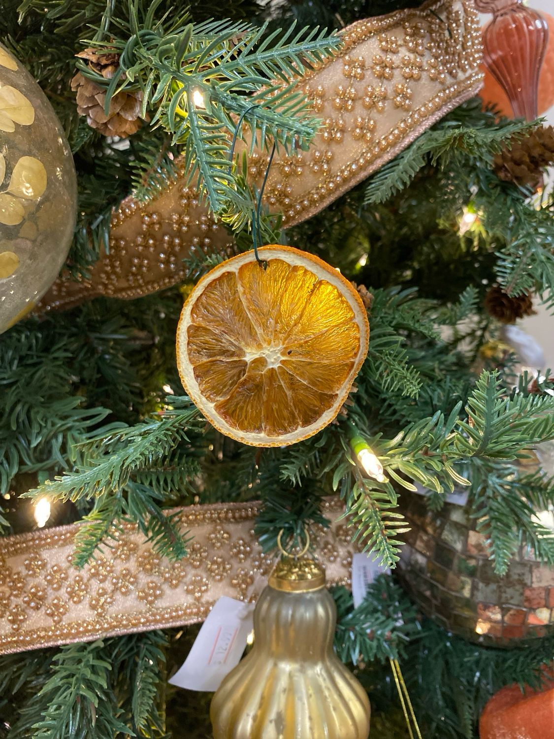 Dried Orange Ornaments (10ct) Dried Orange Ornaments (10ct)